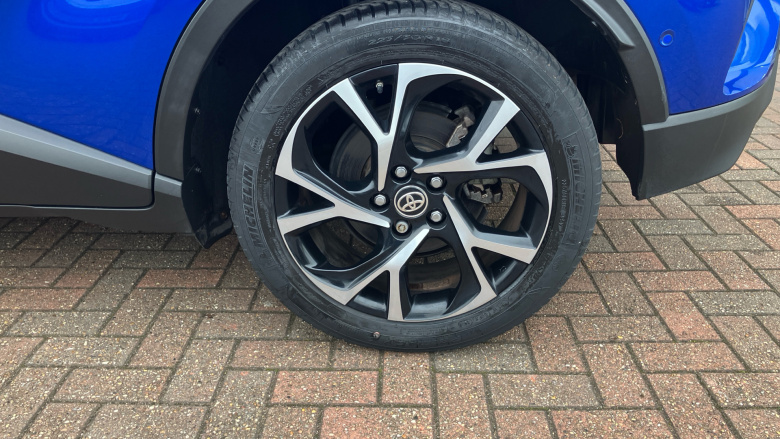 Toyota C-HR 1.8 Hybrid Design 5dr CVT Hybrid Hatchback